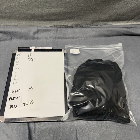 prAna Blouse Womens Medium Black V-Neck Tunic Top 3/4 Sleeve Embroidered Boho - Picture 5 of 5